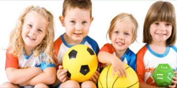 اللعب وسر نمو الأطفال.. أداة أساسية لتعزيز النمو العقلي والعاطفي