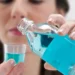 احذر.. غسول الفم قد يهدد المناعة ويسبب تسمم الأسنان 8 غسول الفم