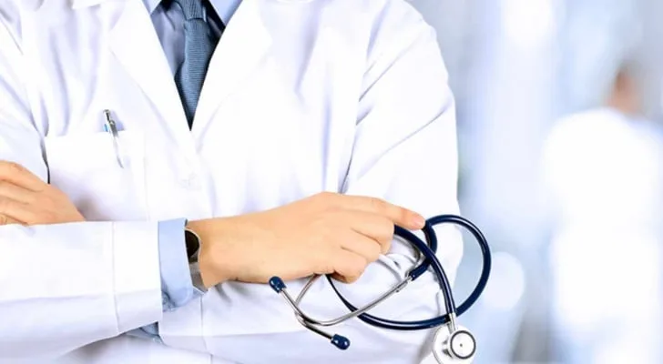 وظائف أطباء في الرياض.. فرص مهنية واعدة في قلب «المملكة الطبية» 3 شروط التقديم العامة على وظائف أطباء في الرياض