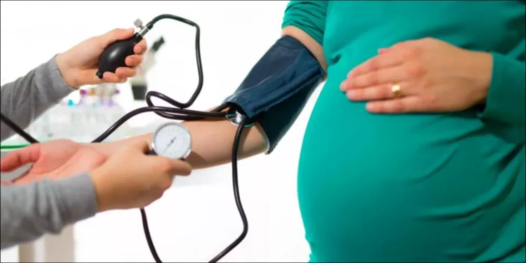 تسمم الحمل.. الأعراض والمضاعفات وطرق العلاج 1 تسمم الحمل